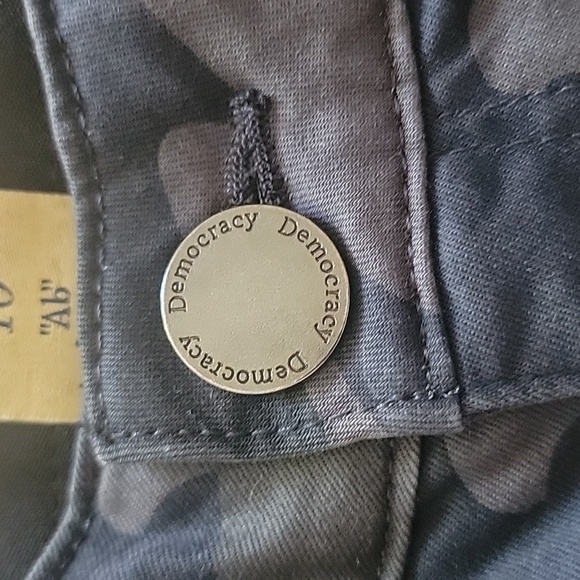 Democracy "AB" Technology Jeans - Picture 7 of 16